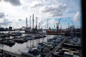 Was macht ein auf Schadensersatzansprüche gegen Unternehmen spezialisierter, niederländischer Anwalt?